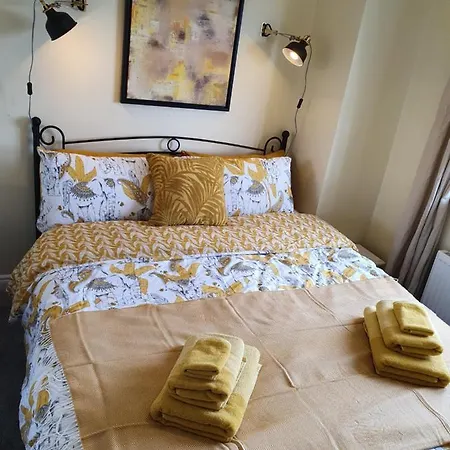 Homely Townhouse 度假居 特拉利